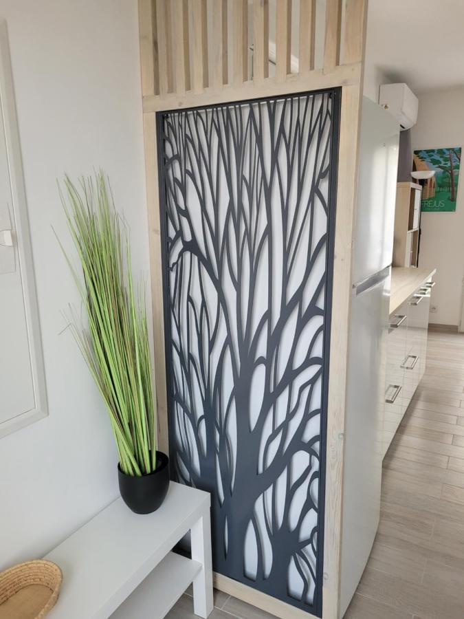 Appartamento Le Beau Site By Beds83 Fréjus Esterno foto