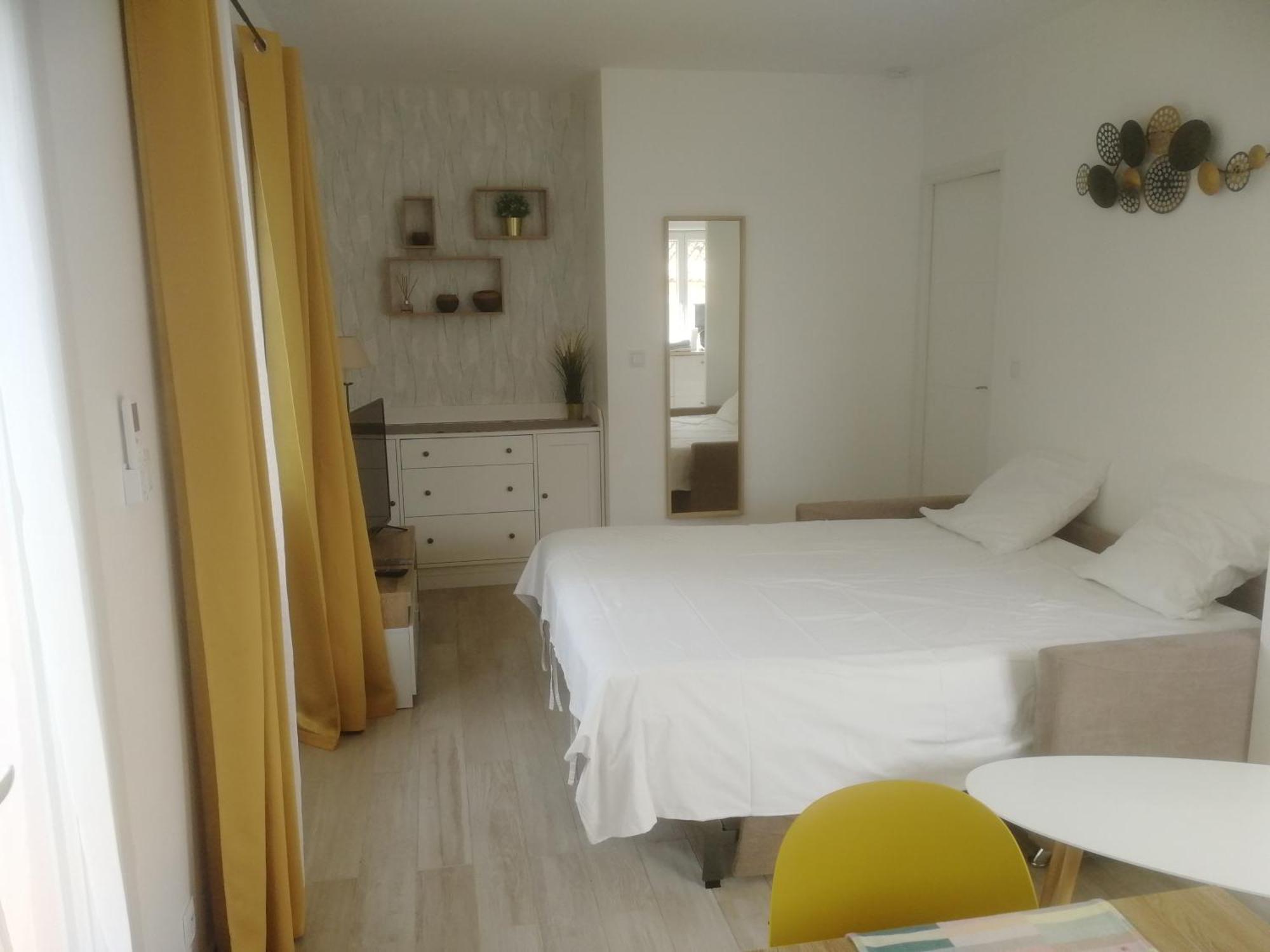 Appartamento Le Beau Site By Beds83 Fréjus Esterno foto